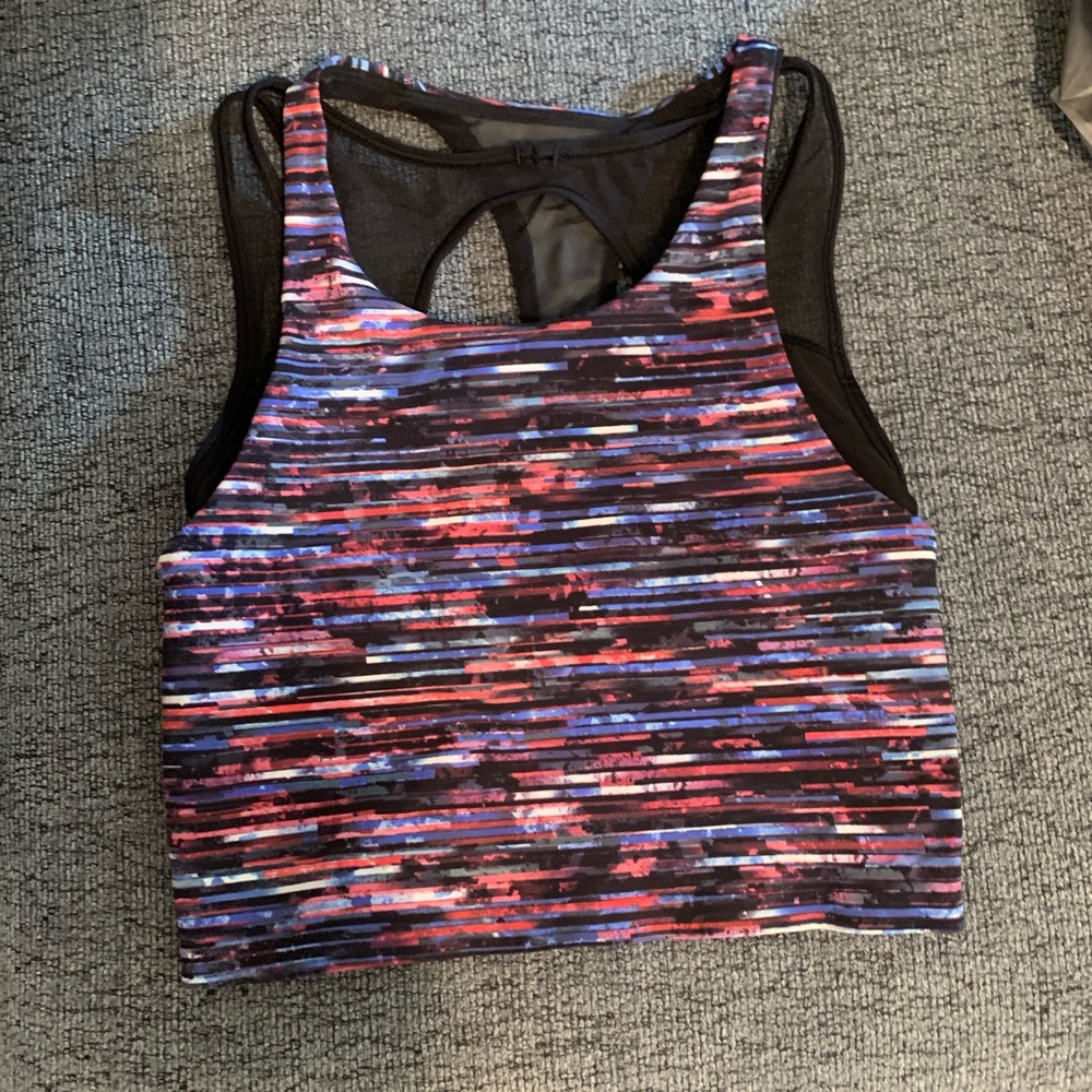 NWOT Lululemon crop top
